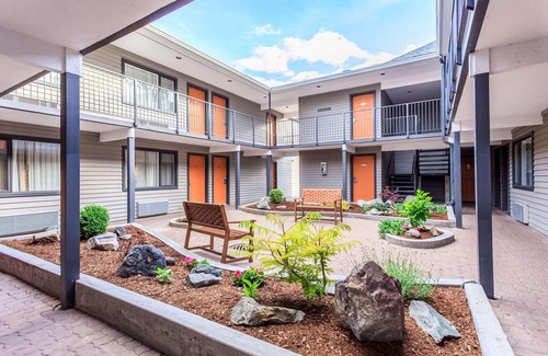 Merritt Hotel | Quality Inn Merritt
