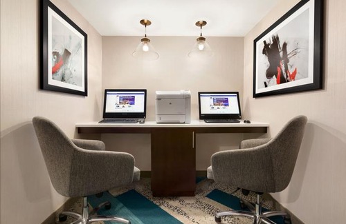 Mount Laurel Hotel | Hampton Inn Philadelphia/Mt Laurel