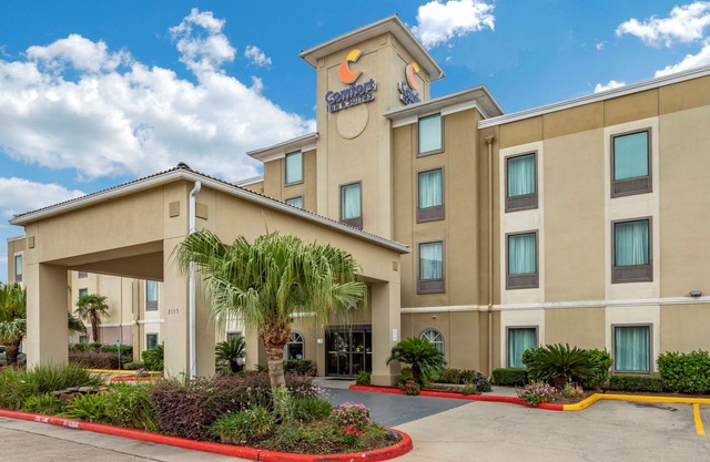 Comfort Inn & Suites FM1960-Champions
