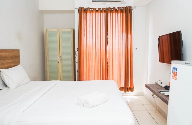 Cozy and Simply Studio at Serpong Greenview Apartment
