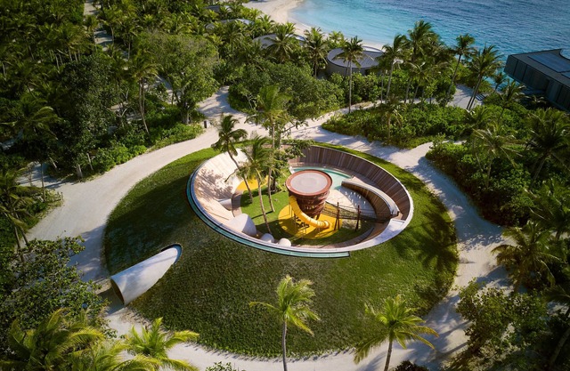 The Ritz-Carlton Maldives, Fari Islands