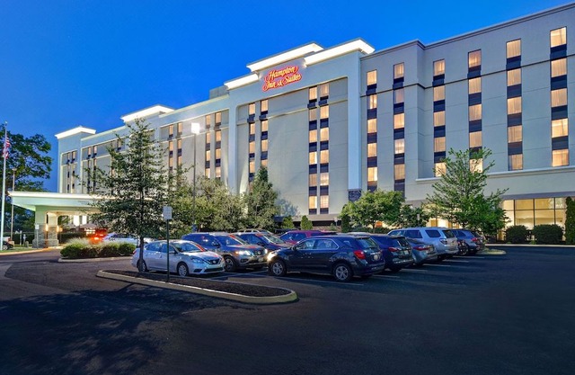 Hampton Inn & Suites Alexandria Old Town Area South