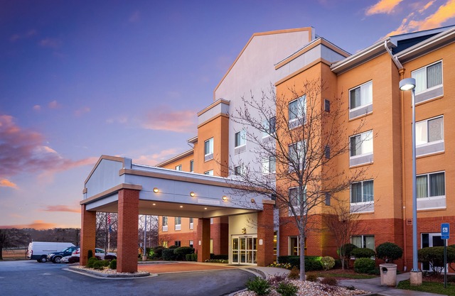 Fairfield Inn & Suites by Marriott Atlanta Stonecrest