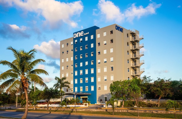 One Cancun Centro