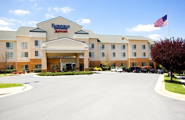 Fairfield Inn and Suites by Marriott Winchester