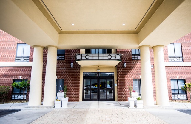 Holiday Inn Express Dayton, an IHG Hotel