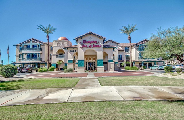 Hampton Inn & Suites Phoenix-Goodyear