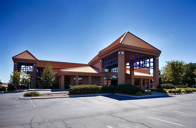 Best Western Vista Inn at The Airport