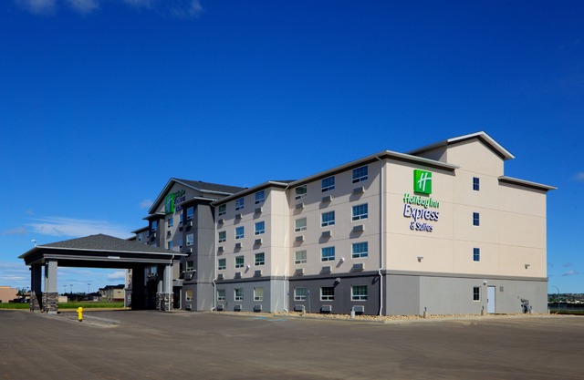 Holiday Inn Express and Suites Dawson Creek, an Ihg Hotel