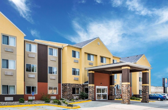 Comfort Inn & Suites Waterloo – Cedar Falls