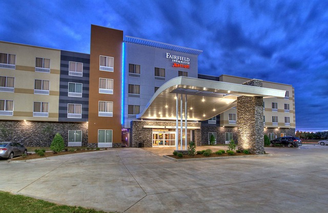 Fairfield Inn and Suites Oklahoma City Yukon