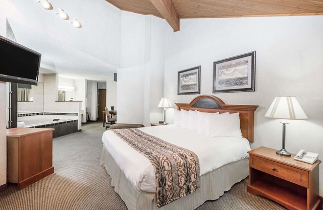 Baymont by Wyndham LeMars