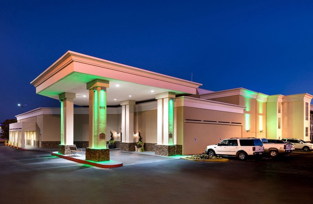Holiday Inn Hotel & Suites Oklahoma City North, an Ihg Hotel