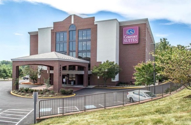 Comfort Suites Near Potomac Mills