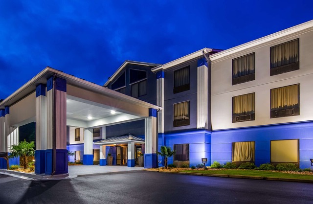 Best Western Plus McDonough Inn & Suites