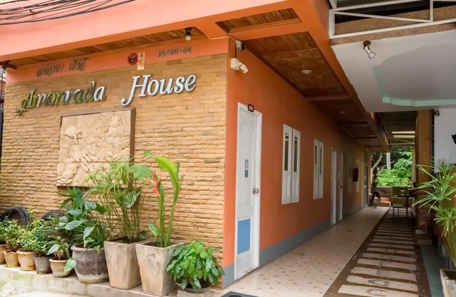 Amonrada House