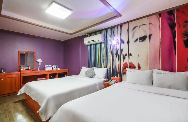 Hotel Lie