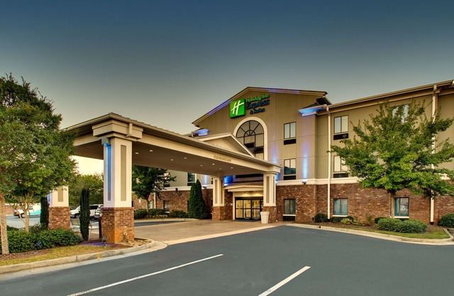 Holiday Inn Express Hotel & Suites Austell Powder Springs, an Ihg Hotel