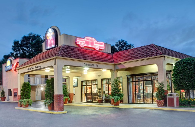 Days Inn 