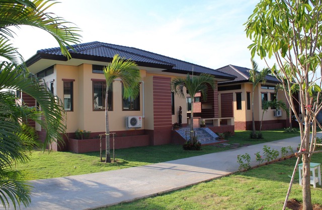 Naluemon Village