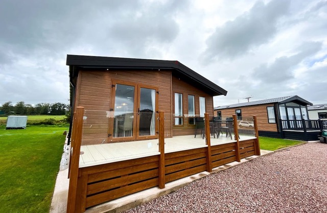 3 bedroom accommodation in Annan