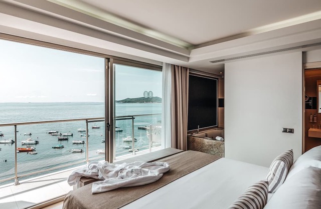 All-Inclusive Life Premium Room; Double Whirlpool Tub with Sea View, and Balcony