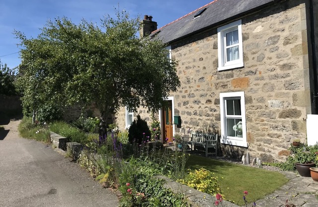 Beautiful four bedroom cottage in the heart of Findhorn.