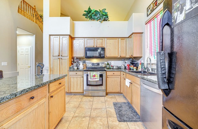 Near Golf Courses & Casinos: Maricopa Home w/Yard