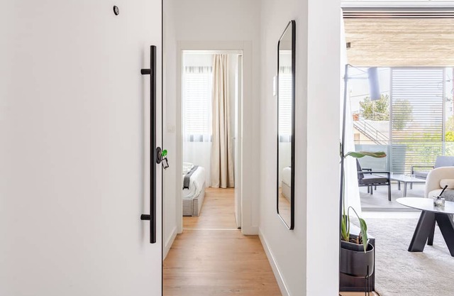 Yamas Urban Living Sequoia Residence