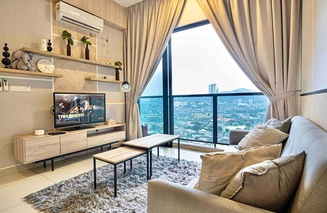 Astoria Ampang Condotel by Emily in Town