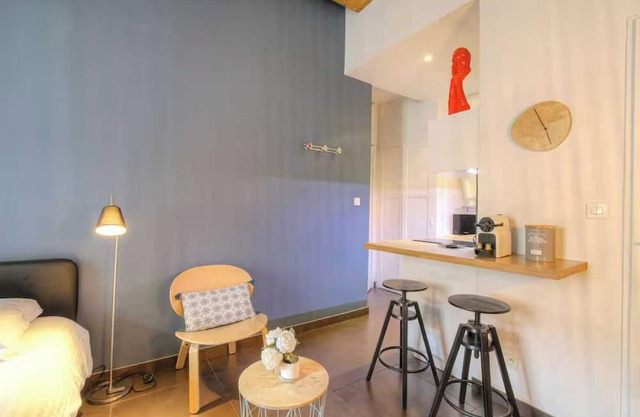 Dify Apartment Ainay