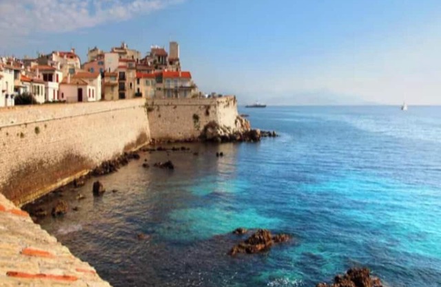 Luxury Villa with Panoramic Sea Views & Heated Infinity Pool