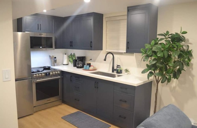 Modern 2-Bed Basement Retreat!