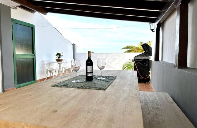 'El Muellito' with Shared Terrace and Wi-Fi