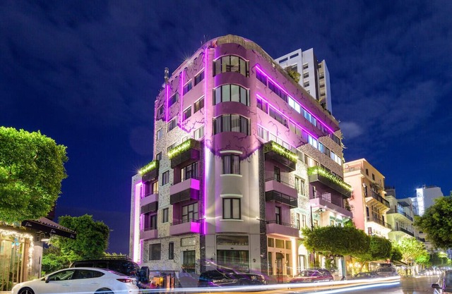 Anoor 210 · Anoor 1-BR Apt in Gemmayze W/Terrace & 24/7 Power