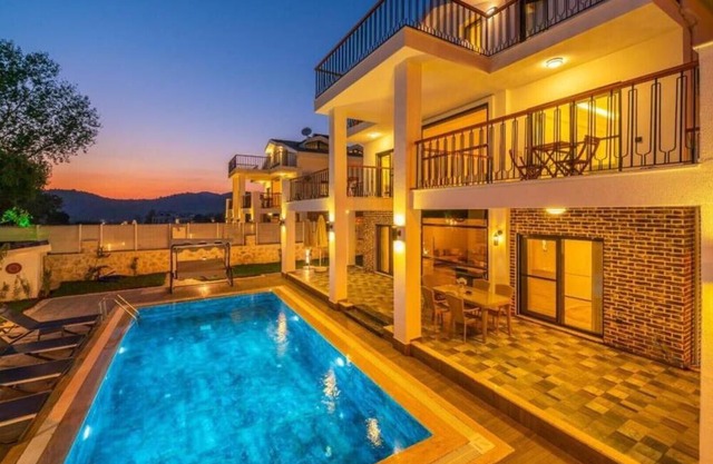 Oludeniz 4 Bedroom Villa - 8462