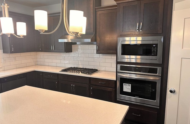 Spacious 5-bedroom house in perfect Portland with AC, WiFi, washer and dryer.