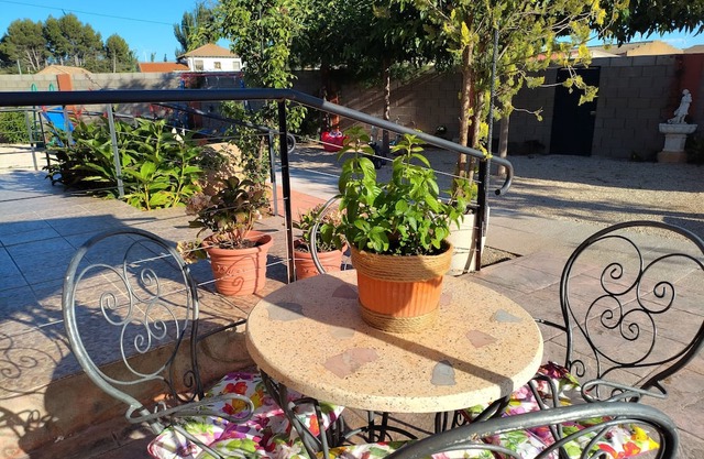 Studio Apartment 'Estudio Zafranales' with Sea View, Wi-Fi and Air Conditioning