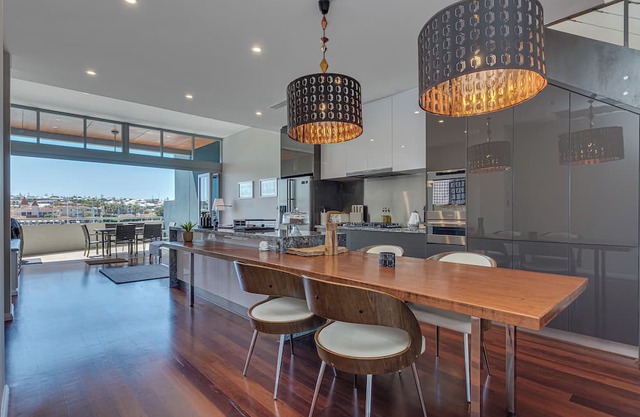 Mindarie Marina Luxury Townhouse with lift access