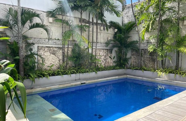 Beautiful Langikula Villa in Central Seminyak Bali Sleeps 10
