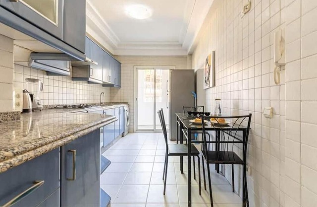 Chic flat near shopping Mall