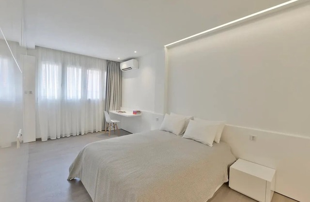 CITY CENTRE STUDIO APARTMENT 104