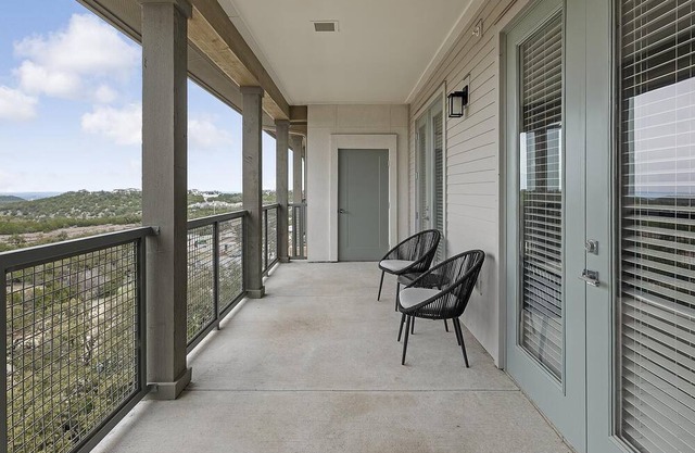 Modern Apartment in Prime Location (ID1403X649)