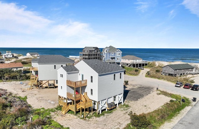 Ocean Views, Sun Deck, Fido Friendly, Gorgeous Hatteras Island!