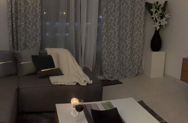 Stylish 2-Bedrooms for Afcon fans 2 chambres élégantes / les amateurs de la CAN
