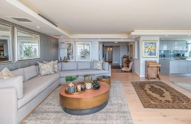 Unique and Immaculate Beachfront 4 Bedroom Apartment ocean view