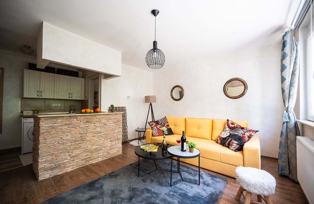 Design Studio Apartment near the Center