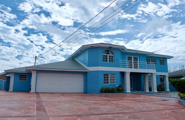 The Blue Mansion Bahamas