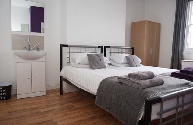 Quire Court Apartments - Apartment QC7