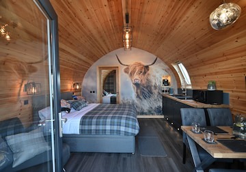 1 Sinclair Bay Lodges in Wick